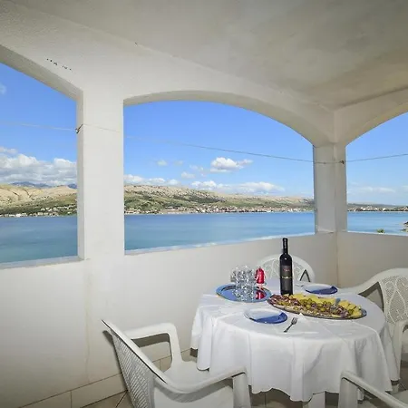 Apartment First Row To The Sea Azra Pag Town