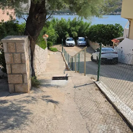 Azra - Seafront Pag Паг