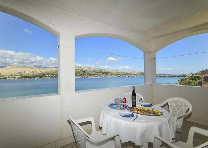Apartment First Row To The Sea Azra Pag Town