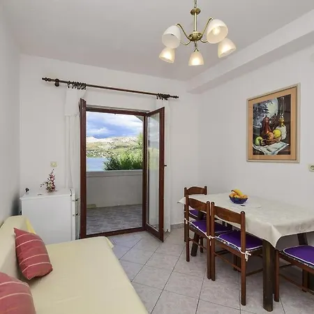 First Row To The Sea Azra Apartman Pag Town